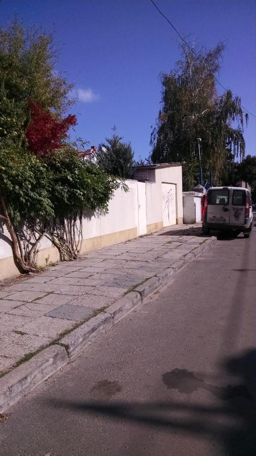 Студия С Двориком В Отраде Οδησσός Εξωτερικό φωτογραφία